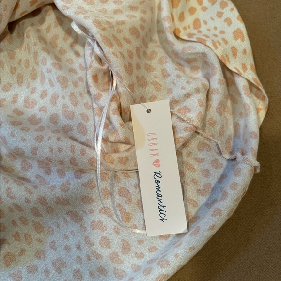 Urban Romantics Leopard Print Camisole- size medium - NWT - Picture 7 of 9